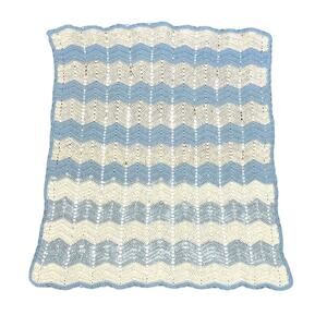 Handmade Crochet Baby Blanket Afghan White Blue Chevron Ripple Soft 32x30